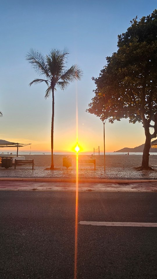 Amanhecer na praia de Balneário Camboriú